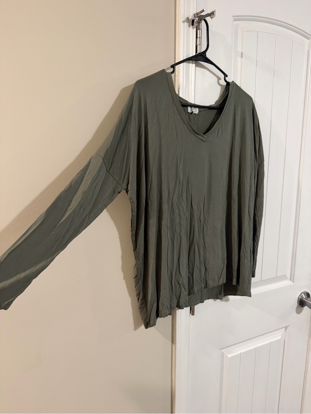 PIKO Olive Green Dolman Long Sleeve V-Neck Tunic Top - Size M
